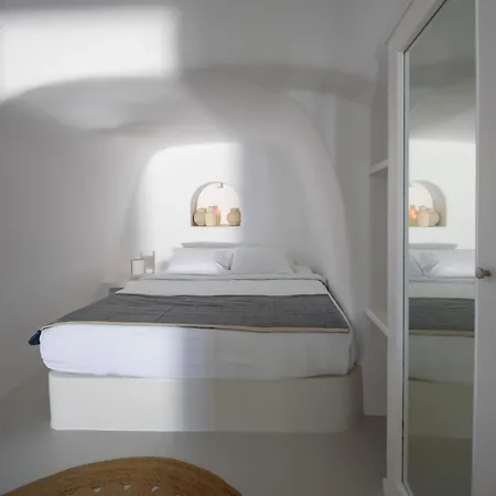 Luxury Retreat In Lathouri Cave Private Plunge Pool Breathtaking Aegean Views Βίλα *