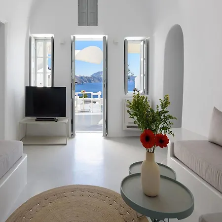 Luxury Retreat In Lathouri Cave Private Plunge Pool Breathtaking Aegean Views * Oia